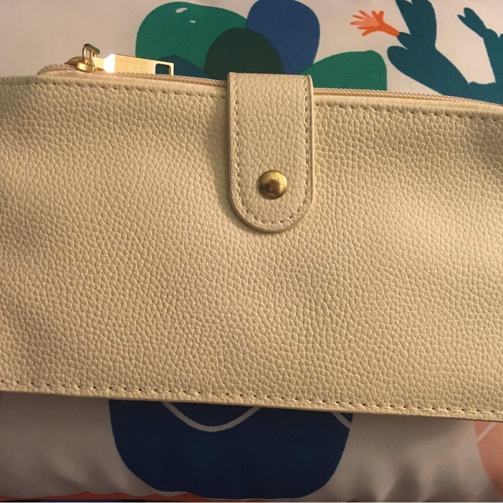 Wallet Organizer White Color